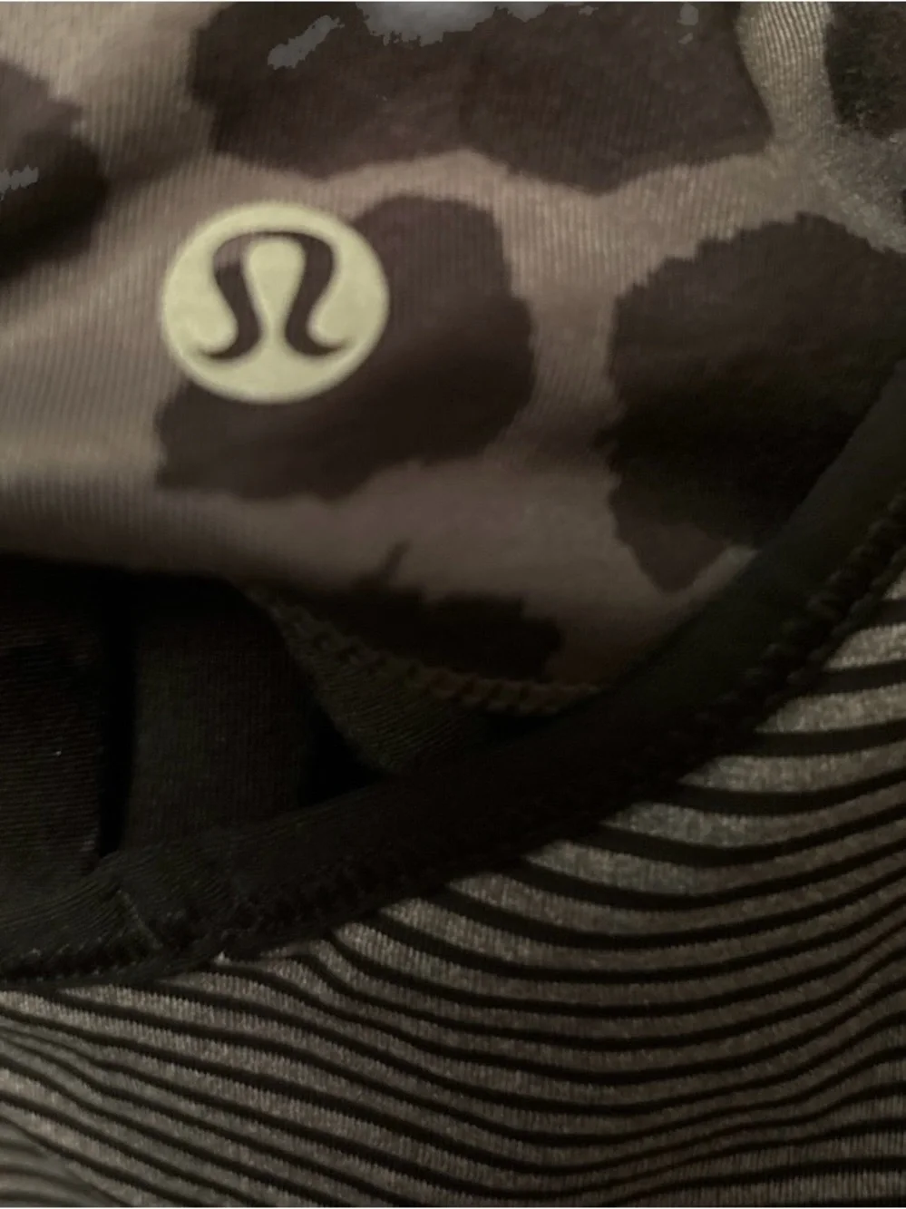 Lululemon Cold Shoulder 2 in 1 Meshed Up Bra and Tank Top Camo size 6 RARE - Picture 3 of 3